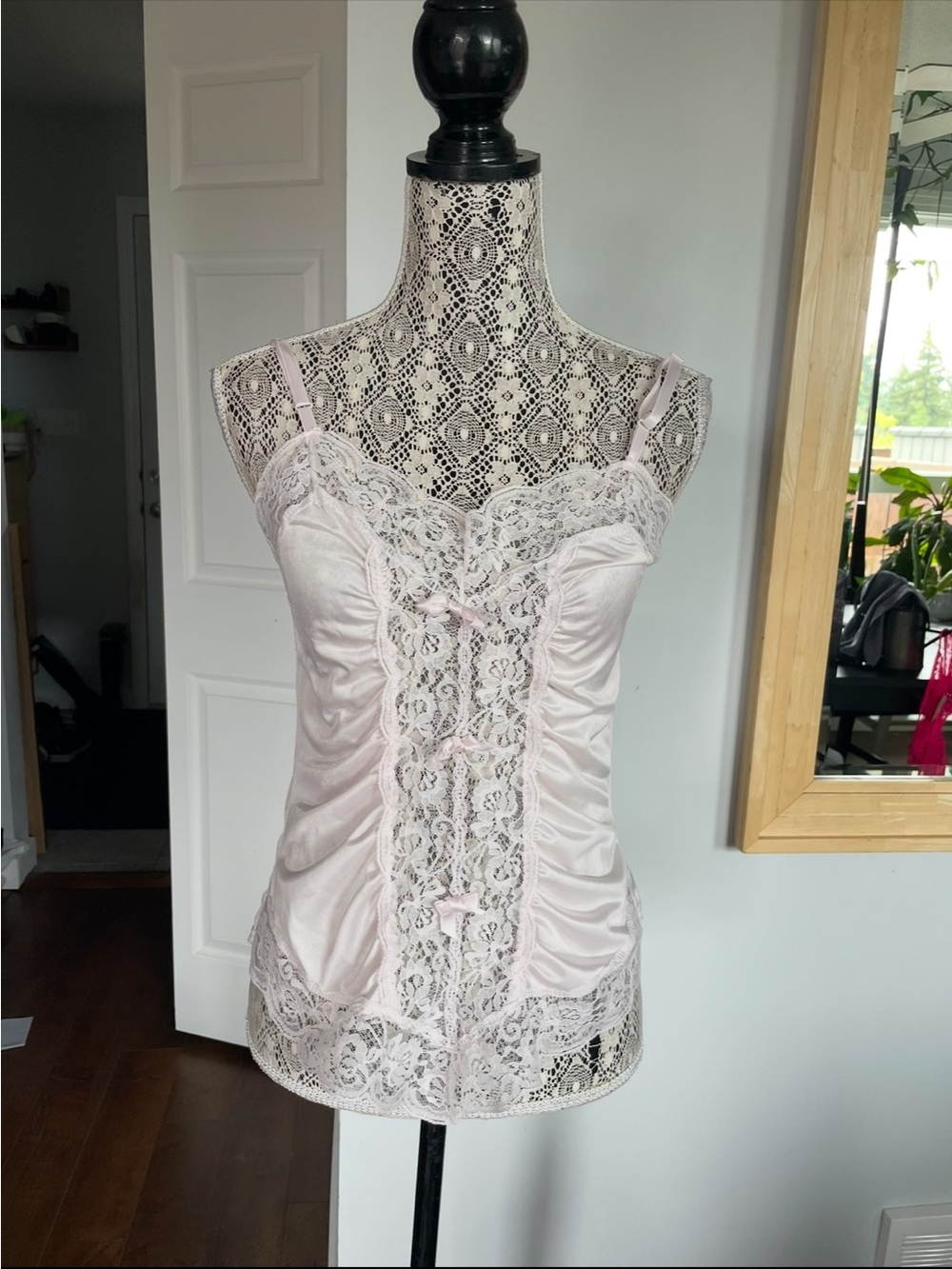 Vintage Lace Fairycore Feminine Coquette Camisole Tank Lingerie Top Small/Medium
